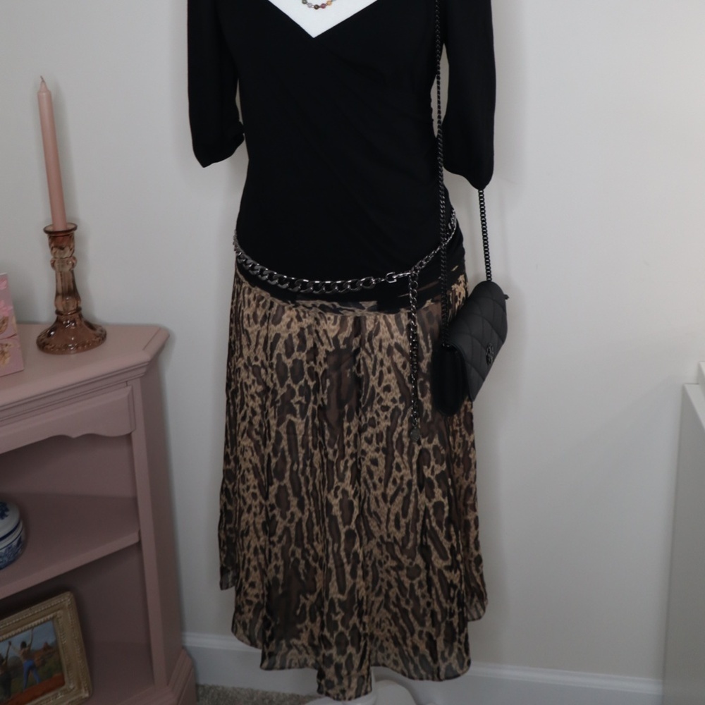 John Paul Richard Cheetah Print 100% Silk Skirt Size 14 Petite. - Picture 4 of 6